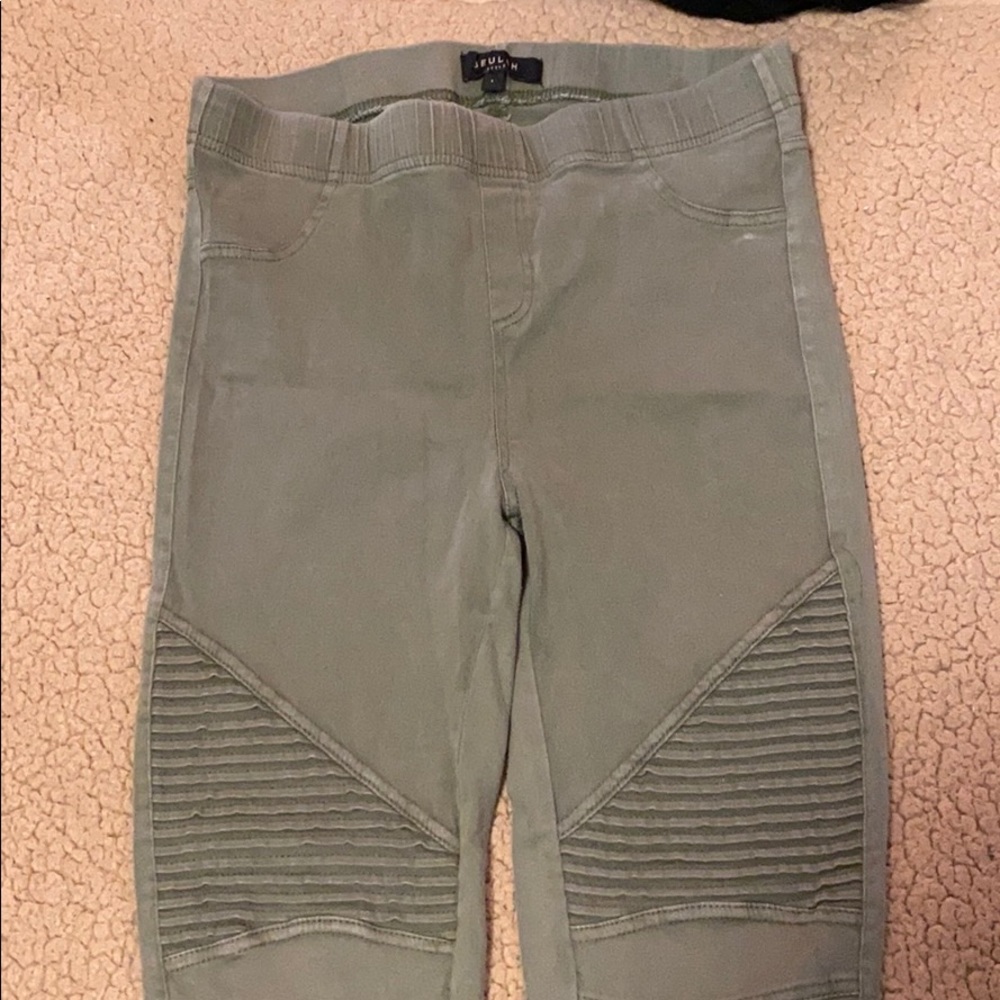 Women’s Pants